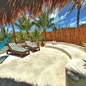 Casa Cacahuate Holbox-casa Entera Con Jardin-whole House With Garden Сasa de vacaciones Isla Holbox